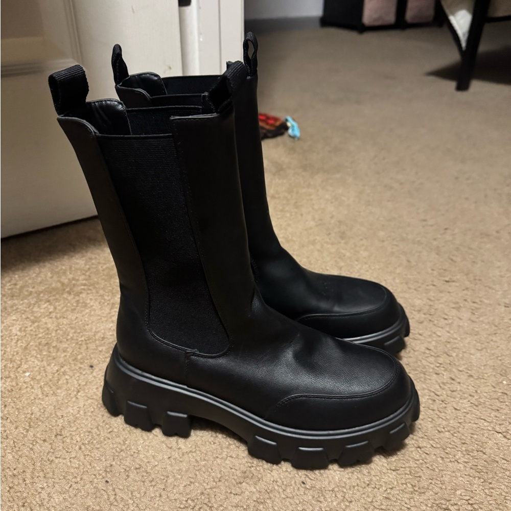 Black Chunky Platform Boots